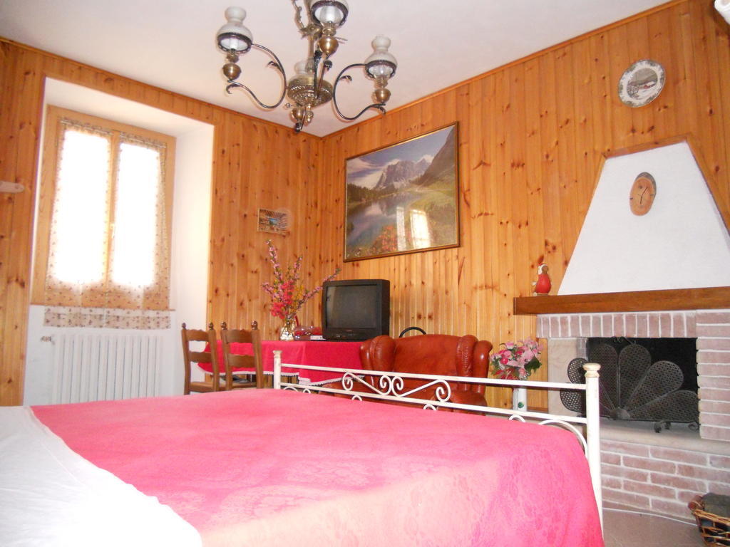 B&B Pervinca Rocca Grimalda Værelse billede
